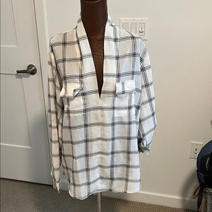 ALLOY White and Black Plaid Blouse